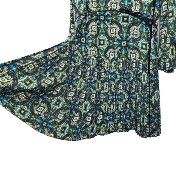 The Limited Womens Long Sleeve Green Tile Print Belted Pleated Dress Size 14 NWT - Picture 7 of 10